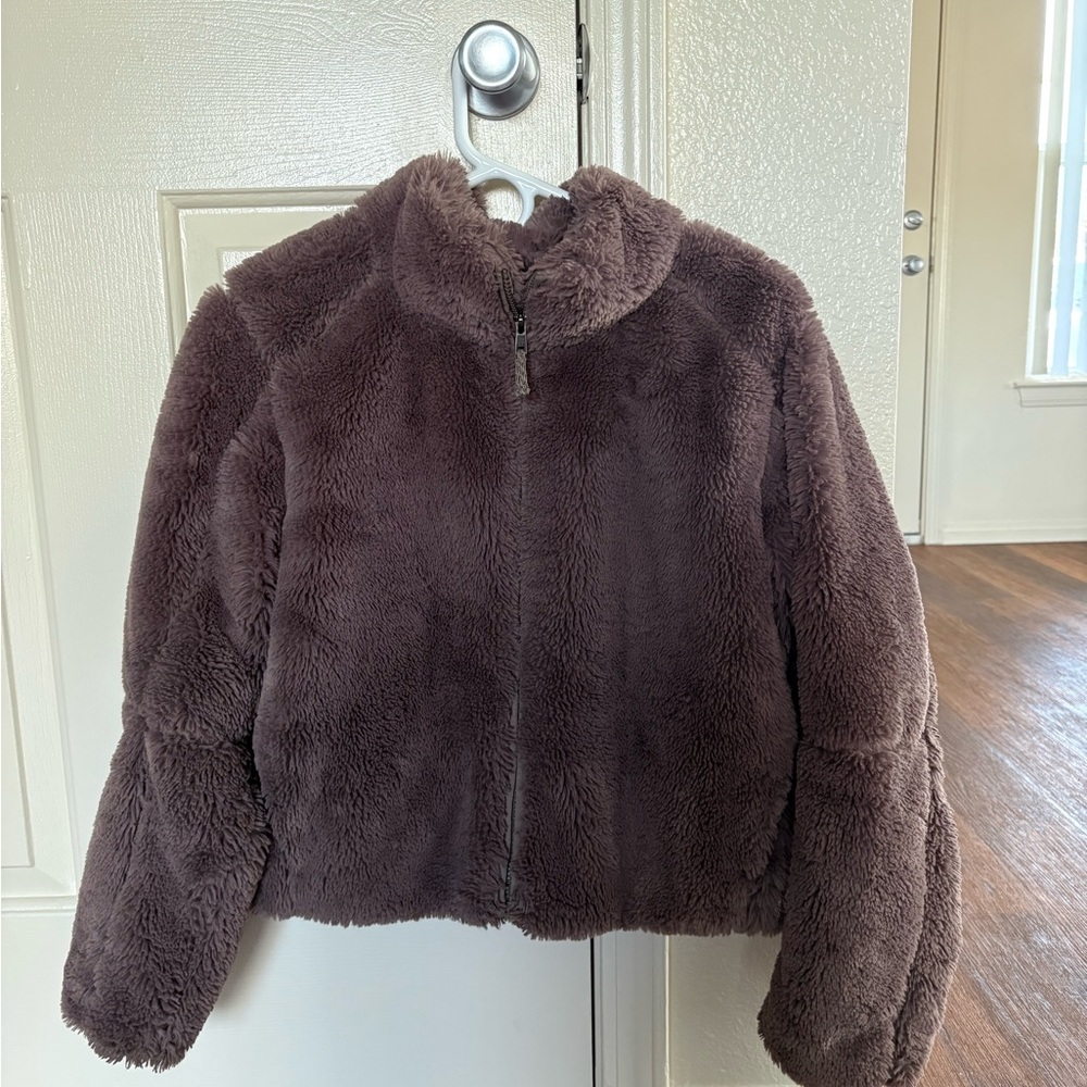 Patagonia Women’s Faux fur Lunar Frost Jacket